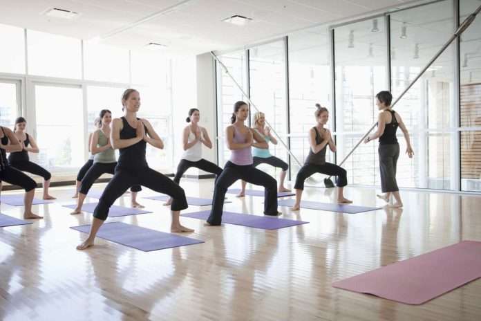 What is Power Yoga: Origin, Benefits, How To Do – KreedOn